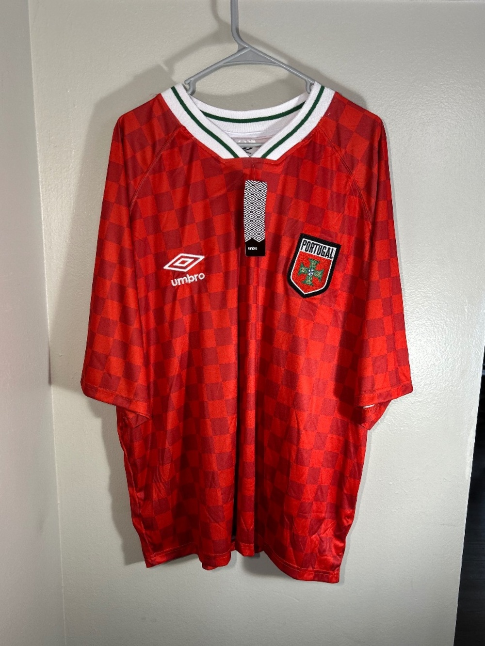 NWT Men's XL Umbro Portugal Football Club Soccer Jersey Shirt World Cup Red NEW